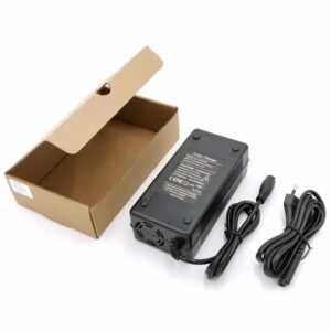 Cargador 60V 2A conector GX16